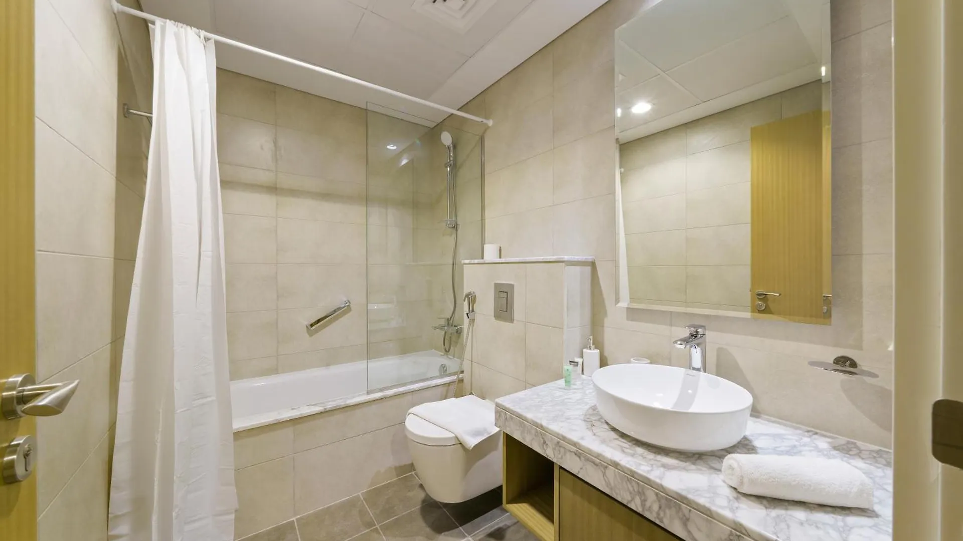 52Nd Floor 2Br In Aykon City Huge Layout Dubái Apartamento